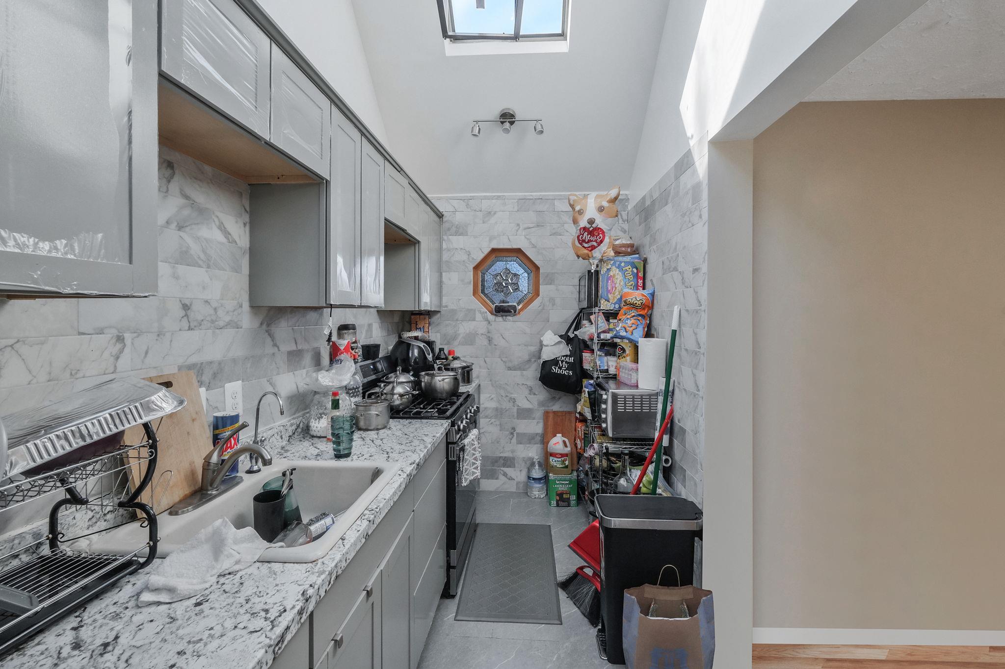 456 N Ontario Avenue, Lindenhurst, New York image 21