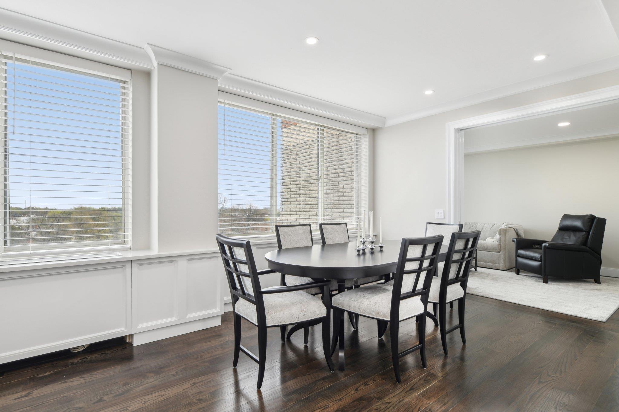 100 Hilton Avenue #901, Garden City, New York image 14