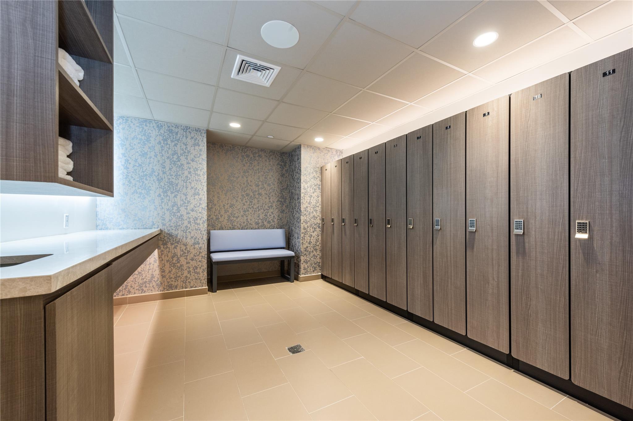 100 Hilton Avenue #901, Garden City, New York image 44