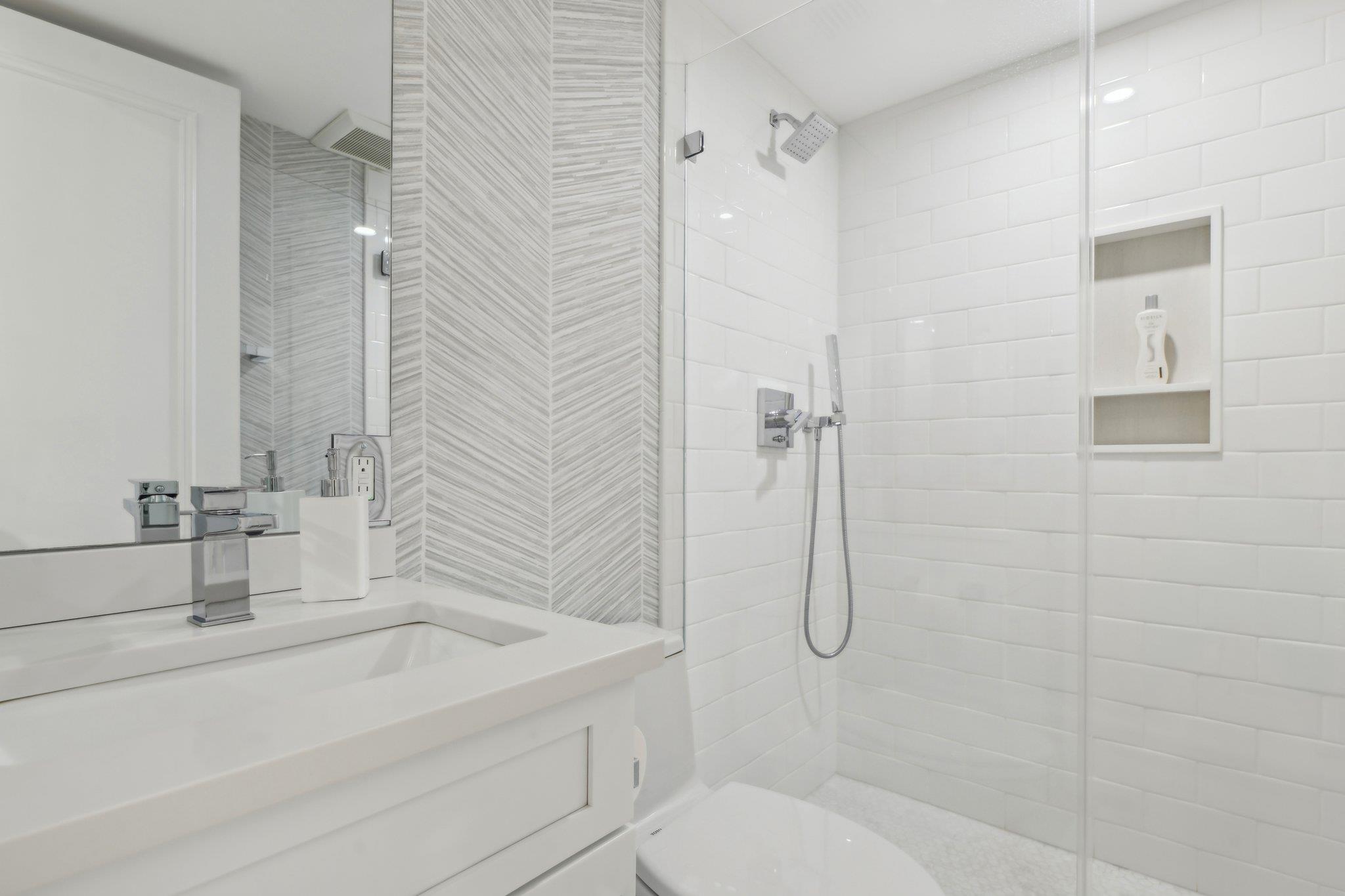 100 Hilton Avenue #901, Garden City, New York image 30
