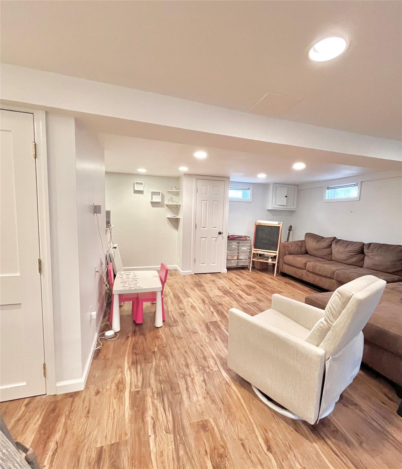 23 Broadway, New Hyde Park, New York image 14