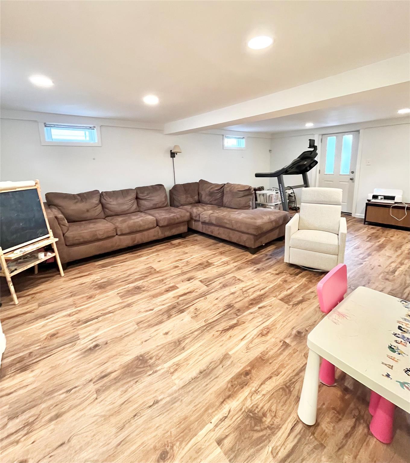 23 Broadway, New Hyde Park, New York image 15