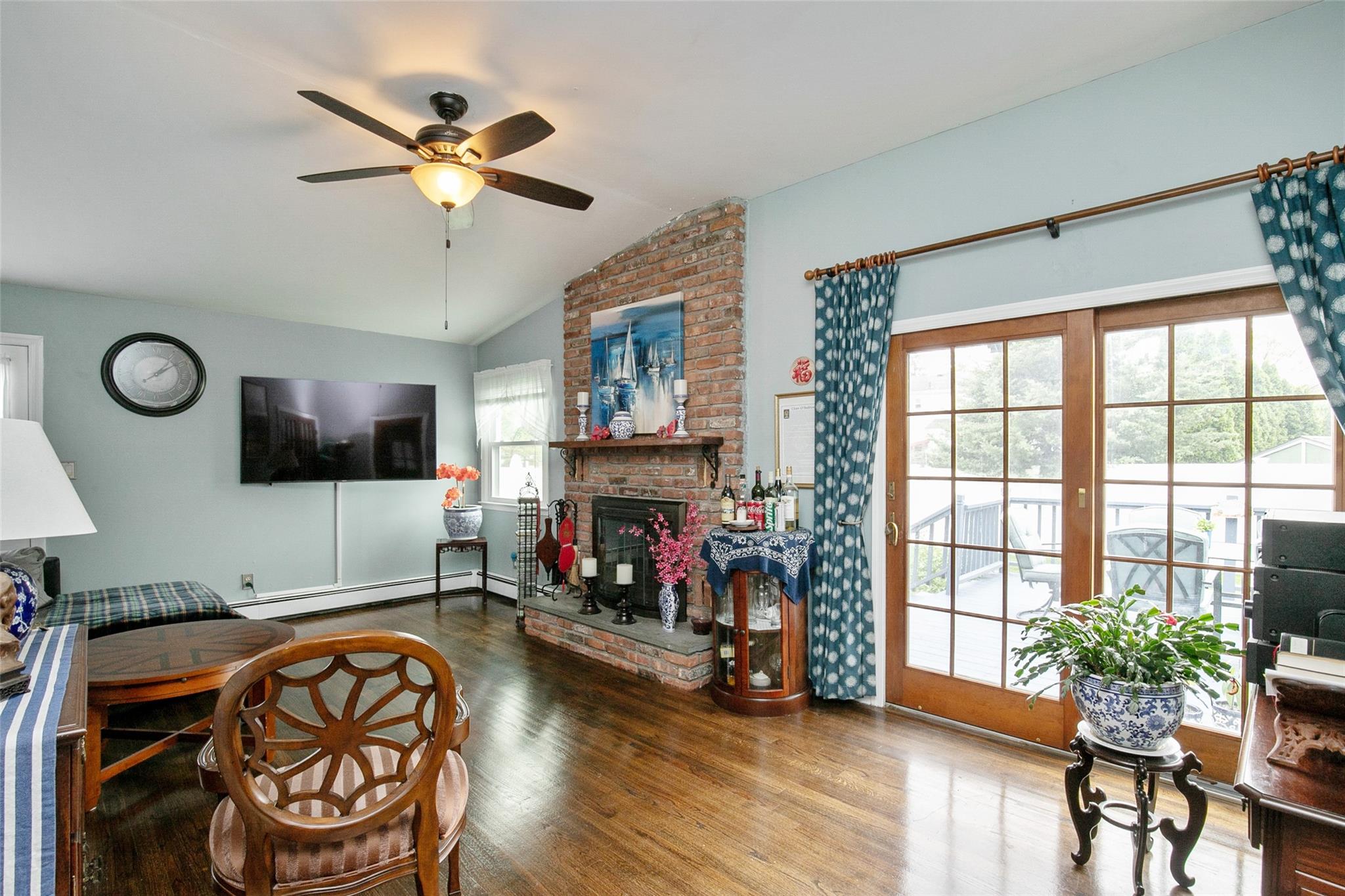 6 Willow Drive, Massapequa Park, New York image 11