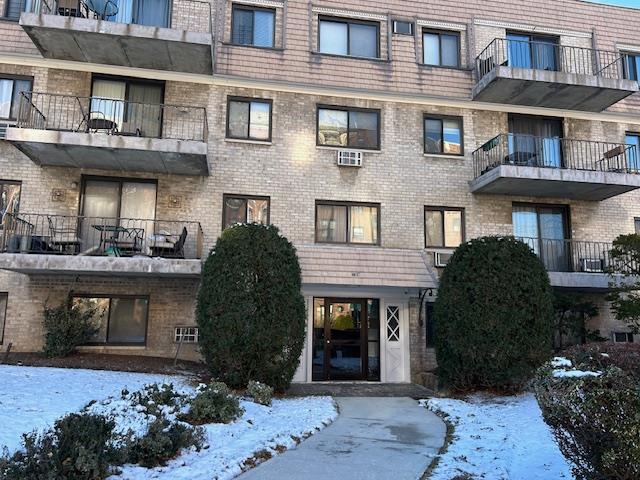 Pelham Road Avenue 1A, New Rochelle, New York - 1 Bedrooms  
1 Bathrooms - 