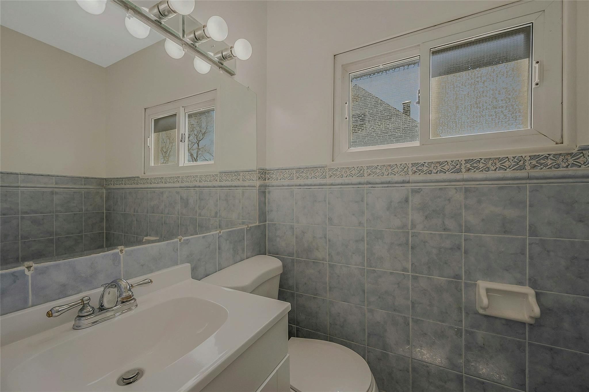 131 Stanley Drive, Centereach, New York image 28