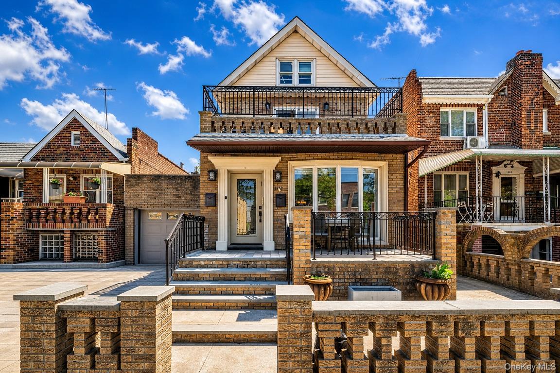 1859 W 4th Street