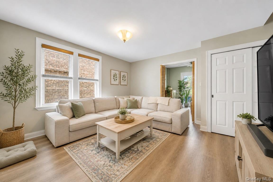 1859 W 4th Street