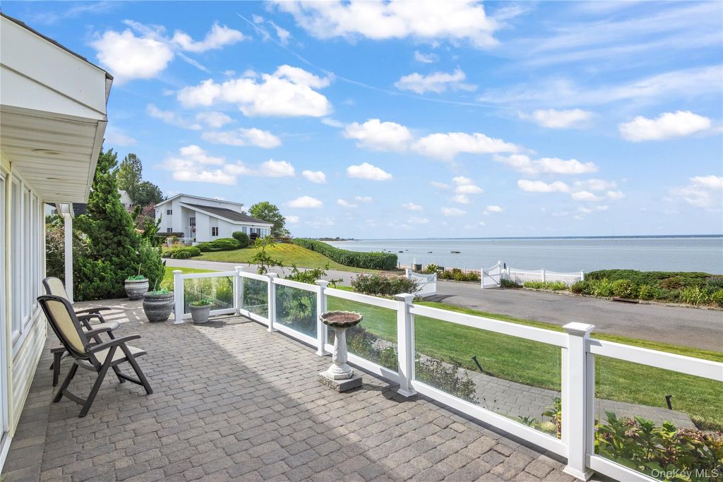 Photo of 27 Mohring Bay Court, Bayville, NY 11709 (MLS # 922169)
