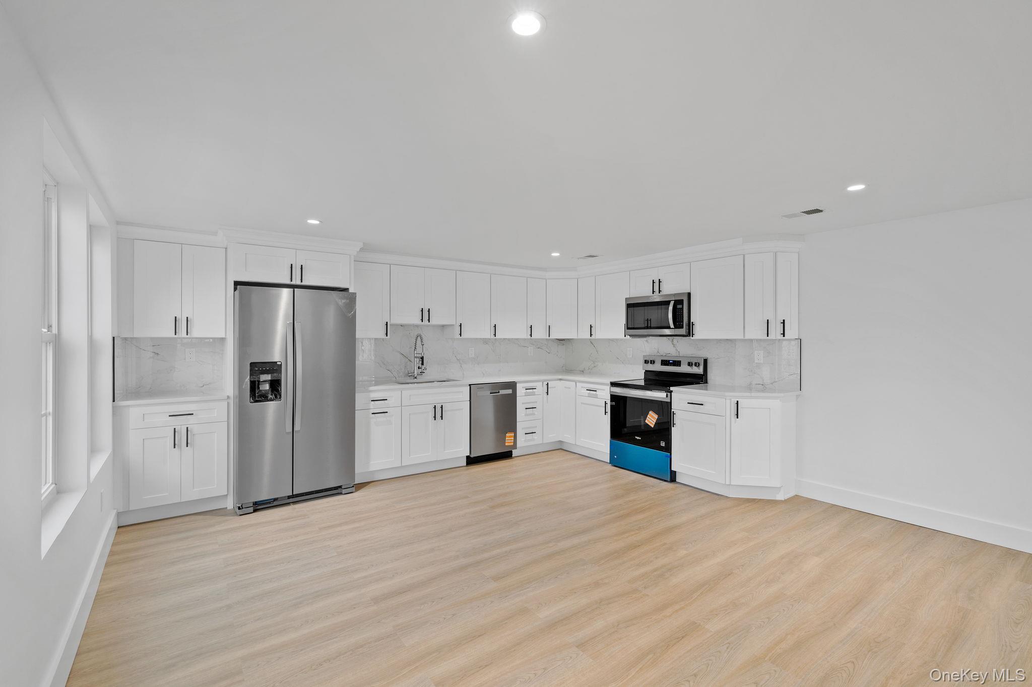 39 Overland Drive