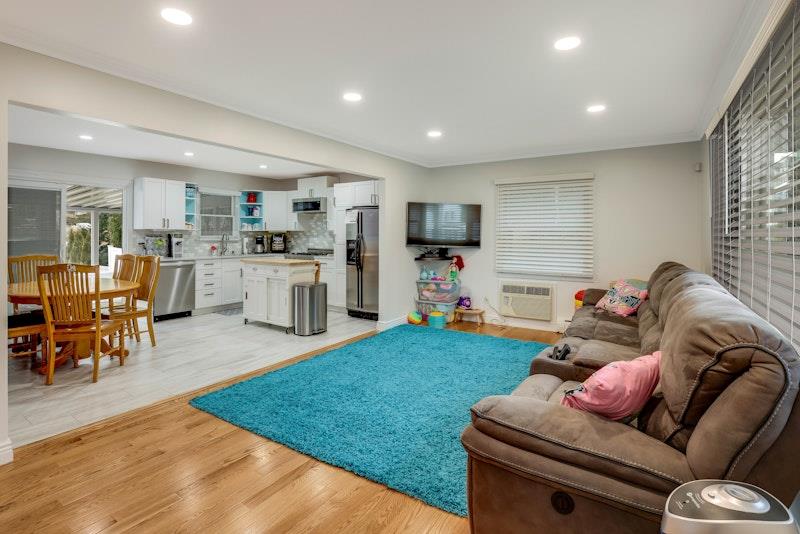 97 Summers Street, Oyster Bay, New York image 6