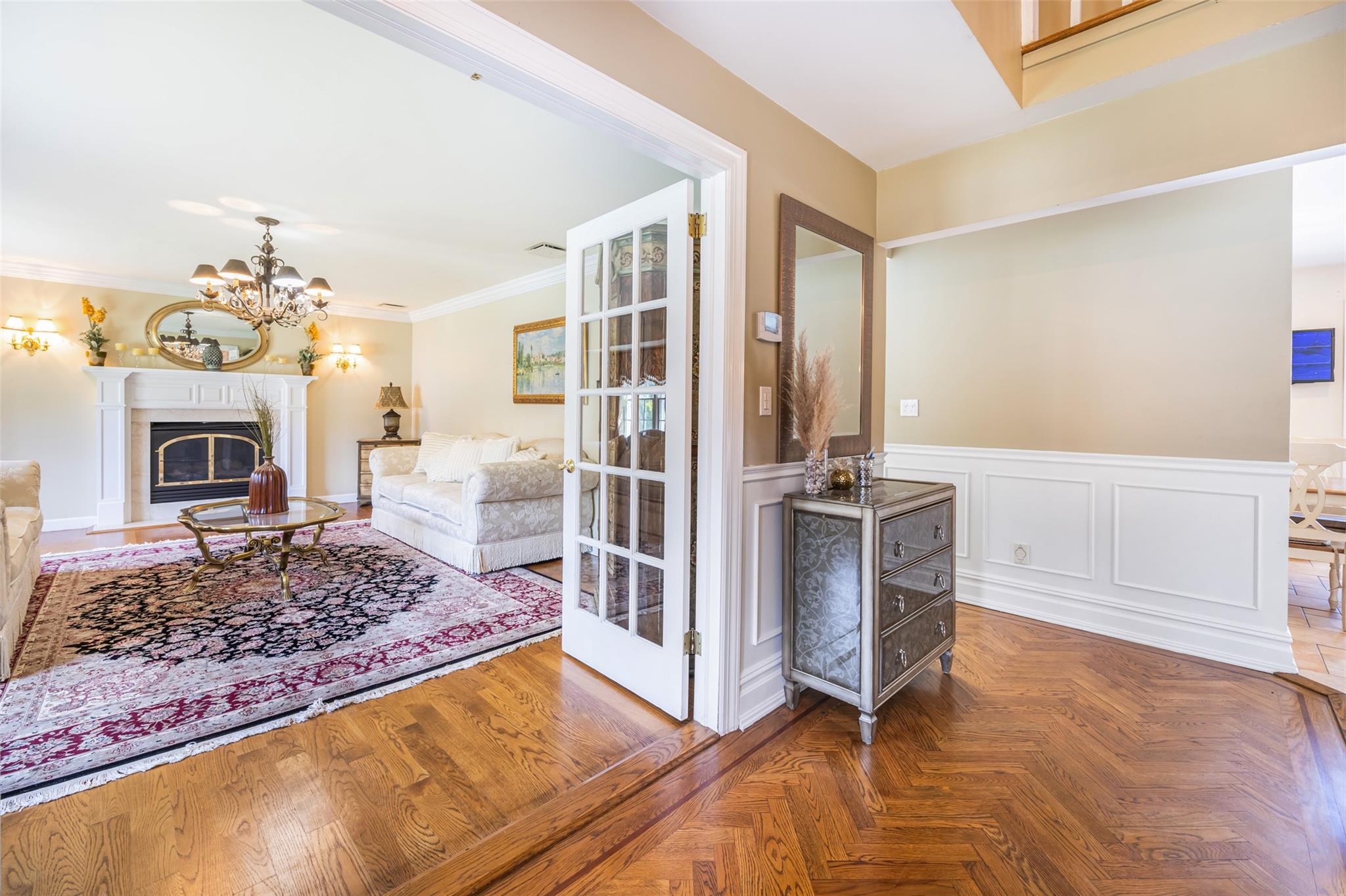 30 Knoll Lane, Glen Head, New York image 4