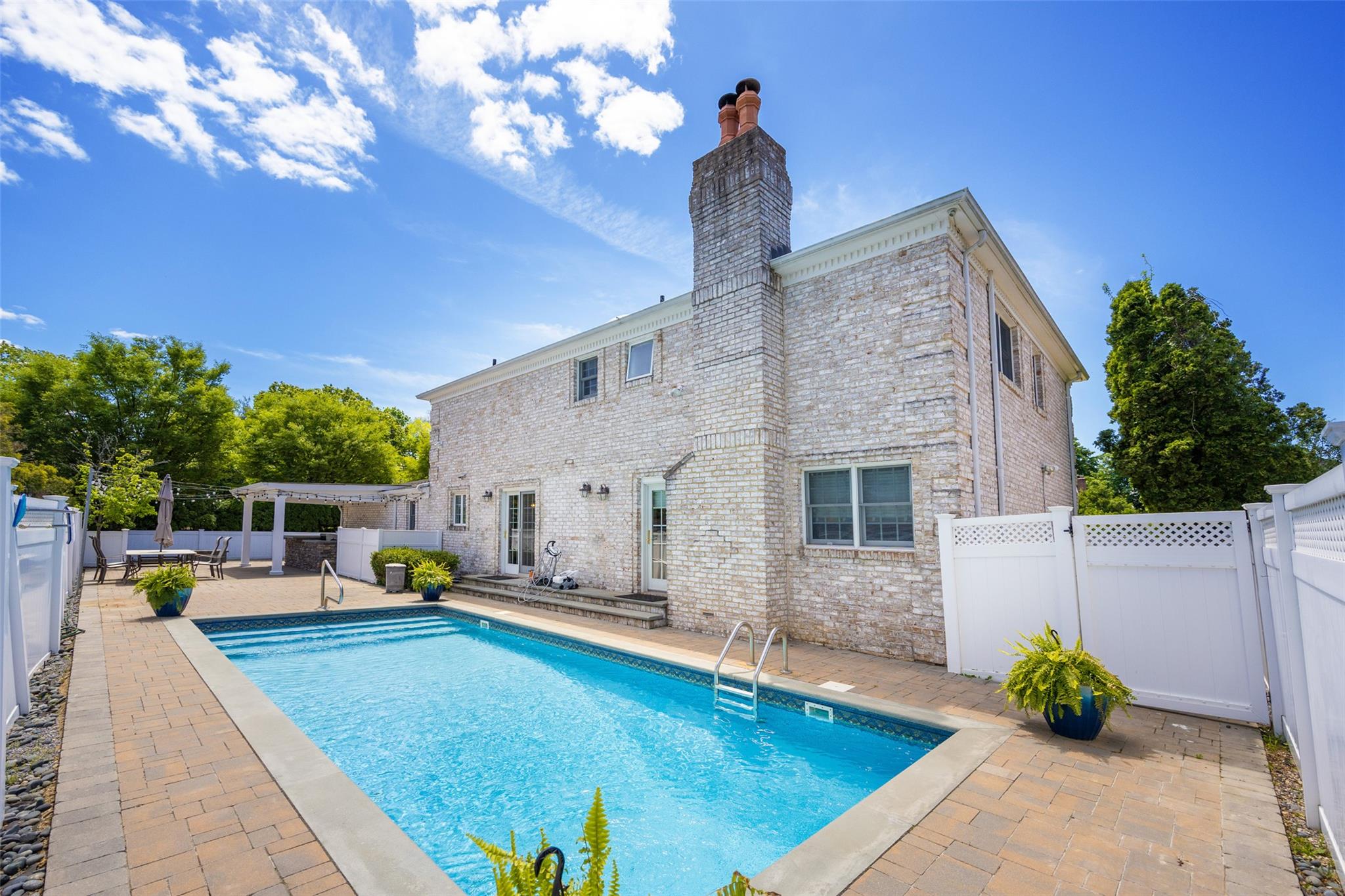 30 Knoll Lane, Glen Head, New York image 22
