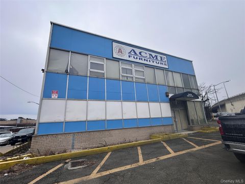 5858 Laurel Hill Boulevard Woodside NY 11377