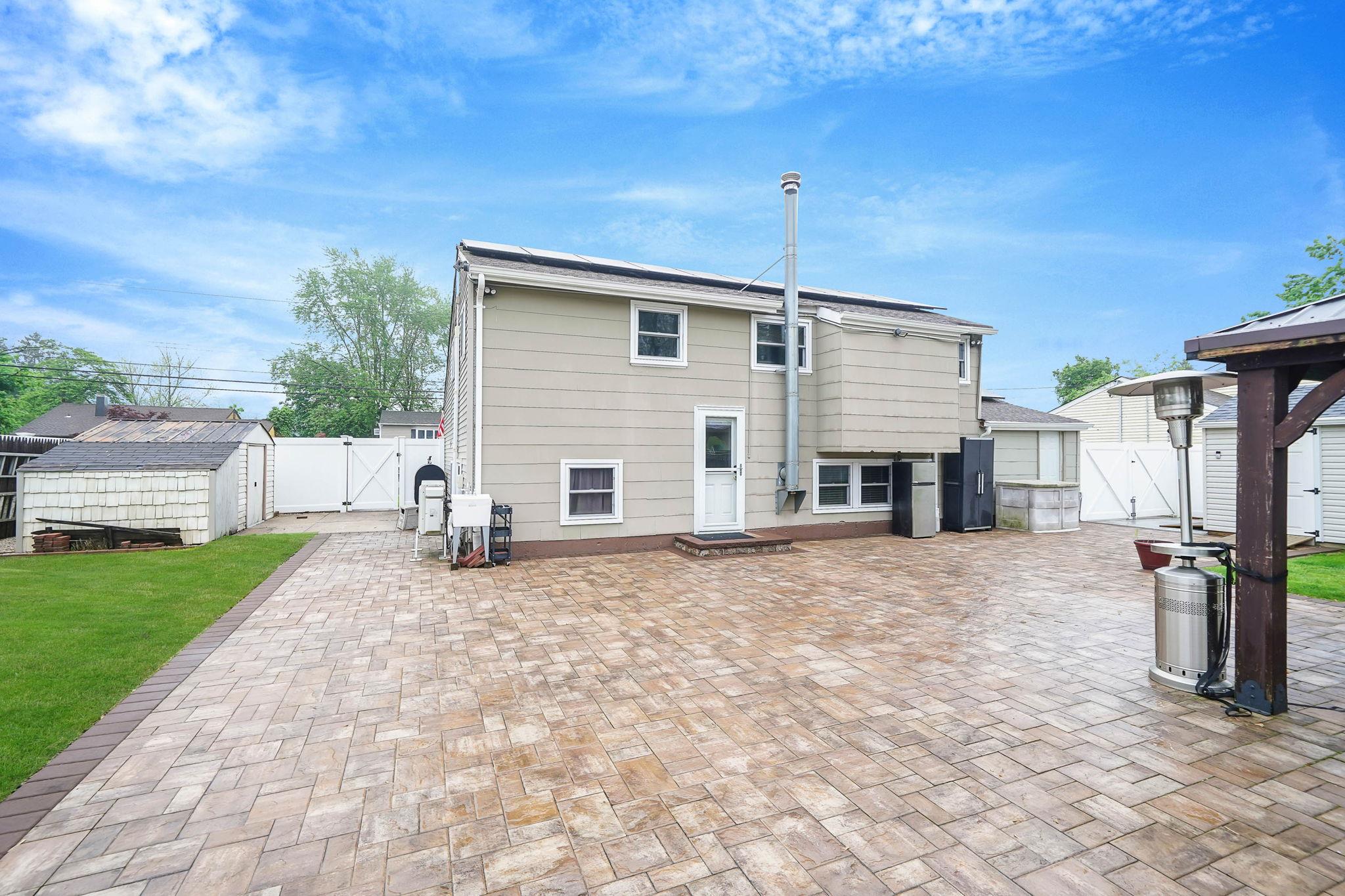3114 Falcon Avenue, Medford, New York image 7