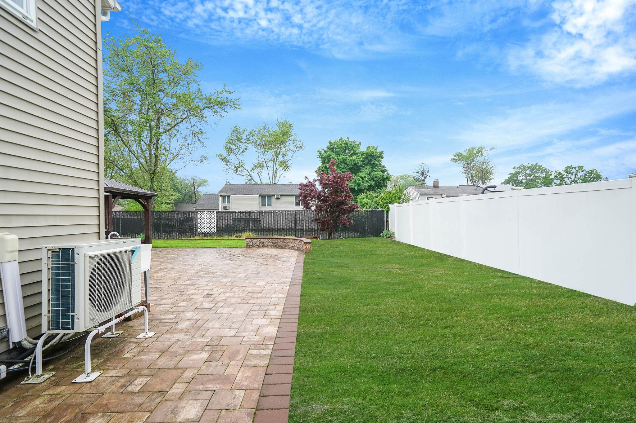 3114 Falcon Avenue, Medford, New York image 4