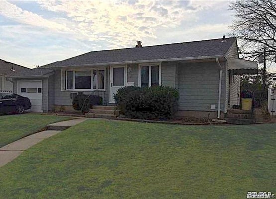 161 DARTMOUTH DR, HICKSVILLE, NY 11801 - Image d4d7ae2b0b3cd41f2b9718f55f675f46/3867877875