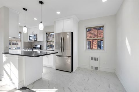 214-09 73 Avenue Unit A, New York, NY 11364 - MLS#: 828200