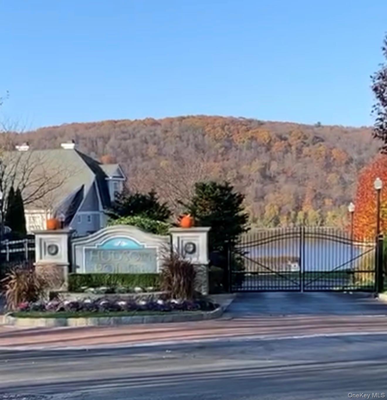 213 River View Drive
