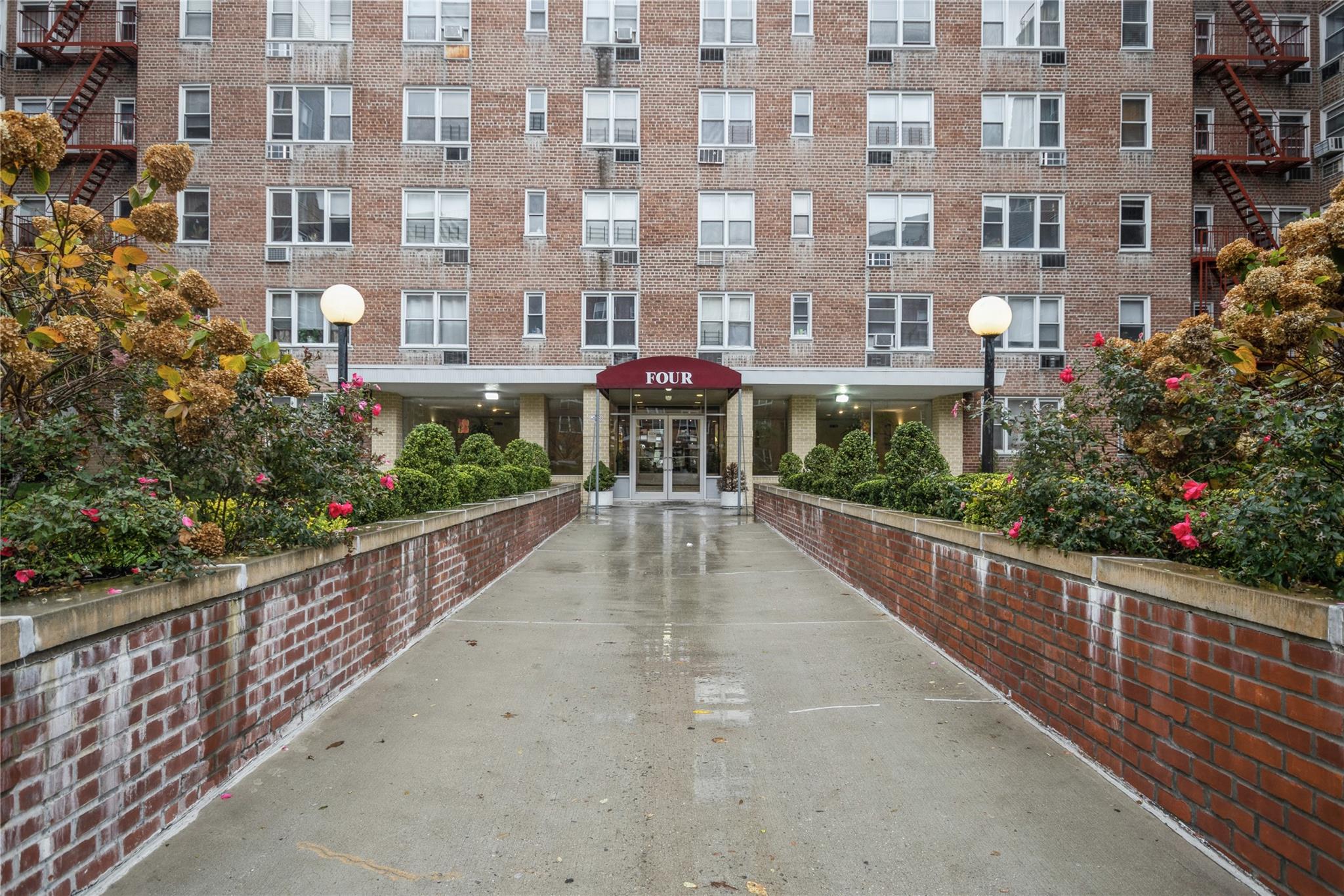 4 Sadore Lane #3E, Yonkers, New York image 1