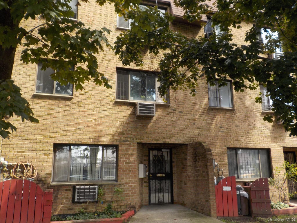 Photo of 51-17 99 Street #15C, Corona, NY 11368 (MLS # 1052681)