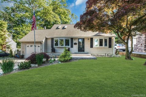 Mobile Home For Sale - 16 Davis Street<br/> Melville, NY 11747