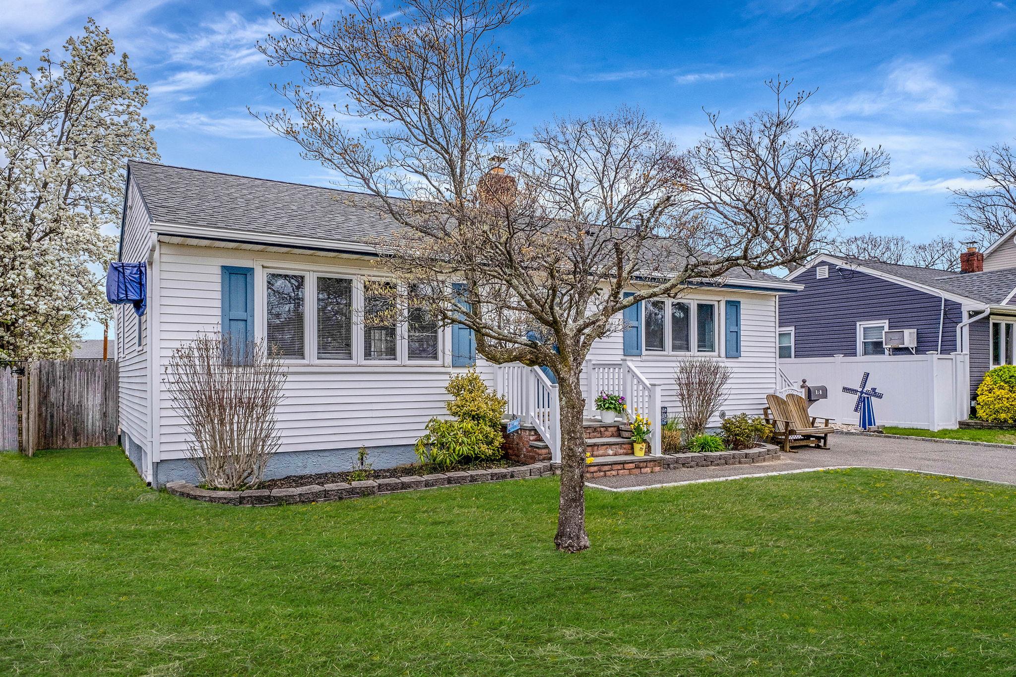 197 Arnold Avenue, West Babylon, New York image 30