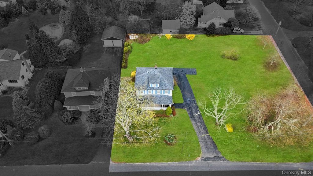 Photo of 17 West Lane, East Moriches, NY 11940 (MLS # 988655)