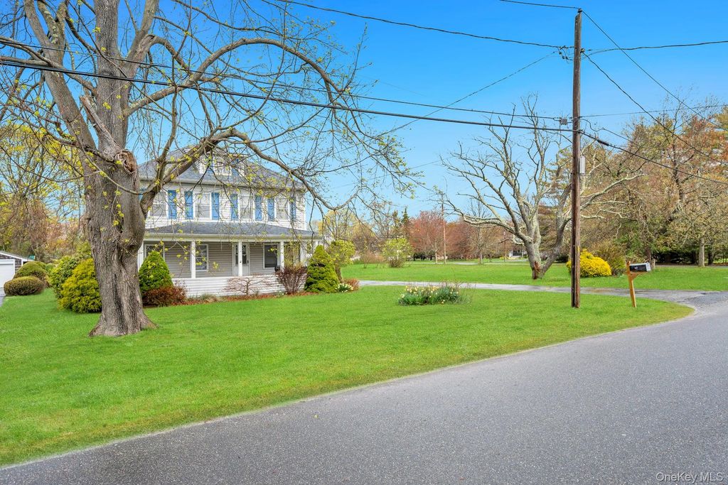 Photo of 17 West Lane, East Moriches, NY 11940 (MLS # 988655)