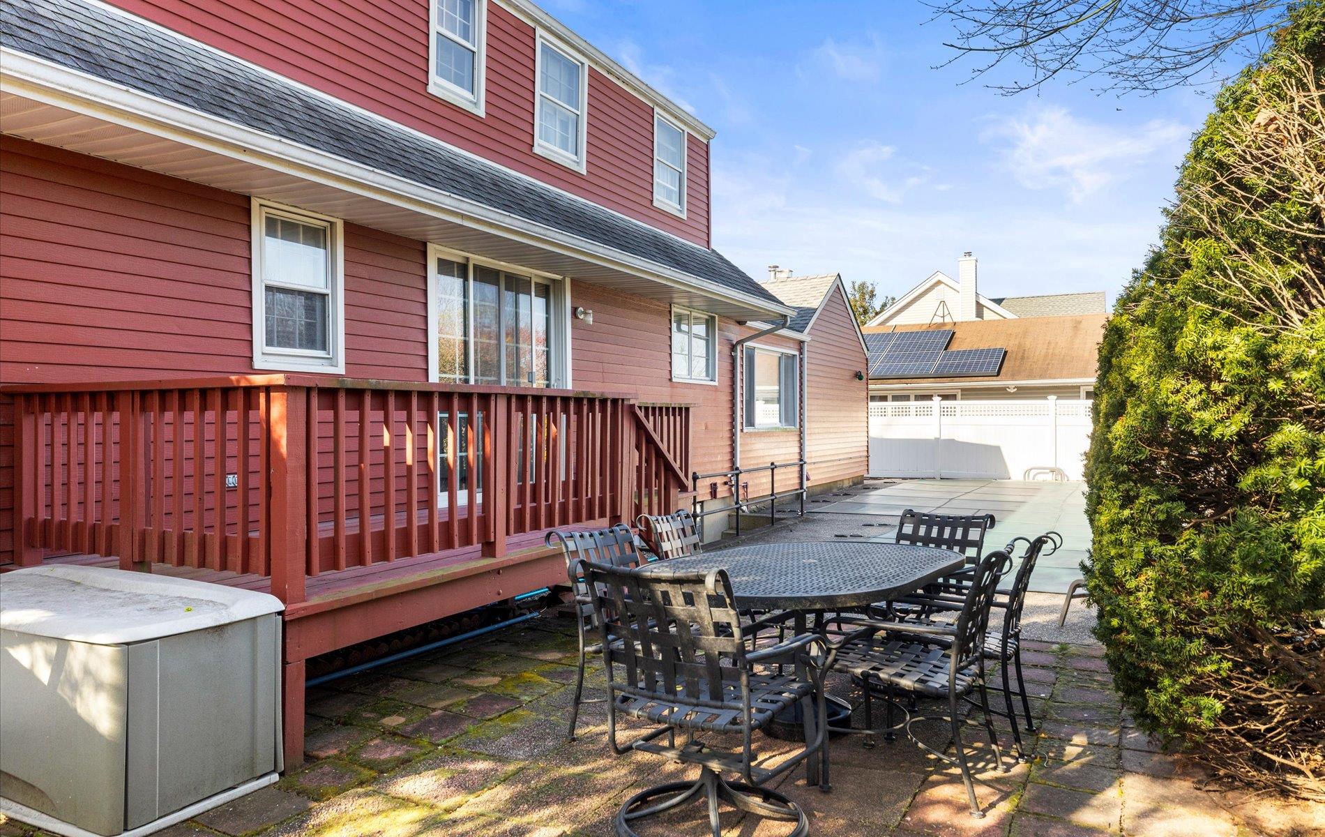 11 Peter Avenue, Bayville, New York image 29