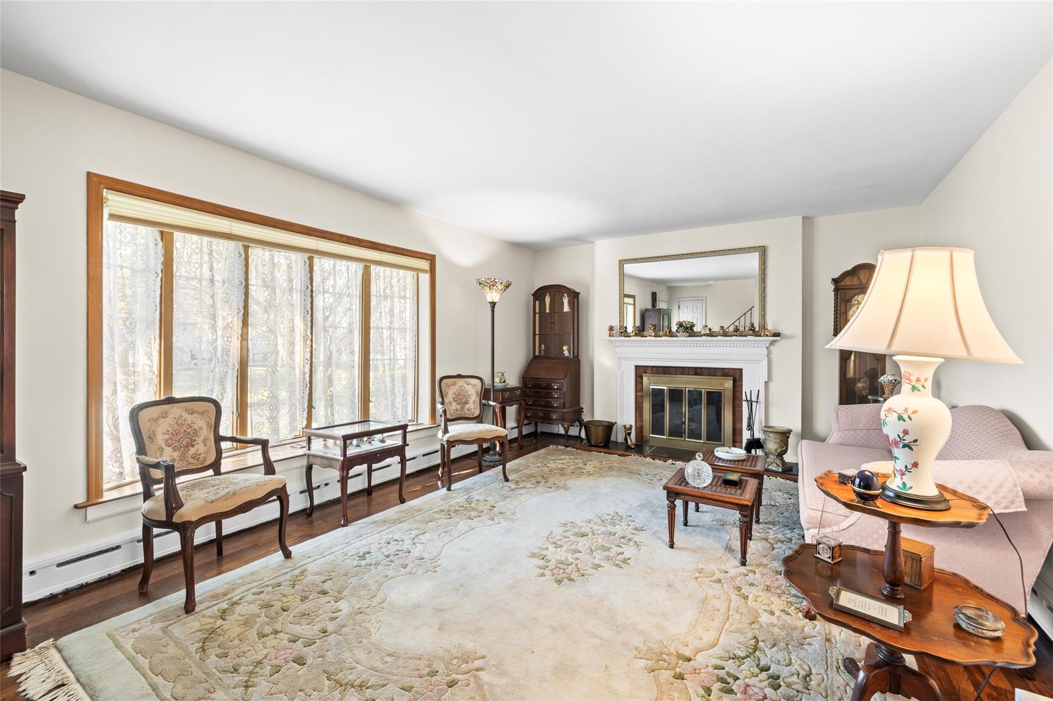 11 Peter Avenue, Bayville, New York image 8
