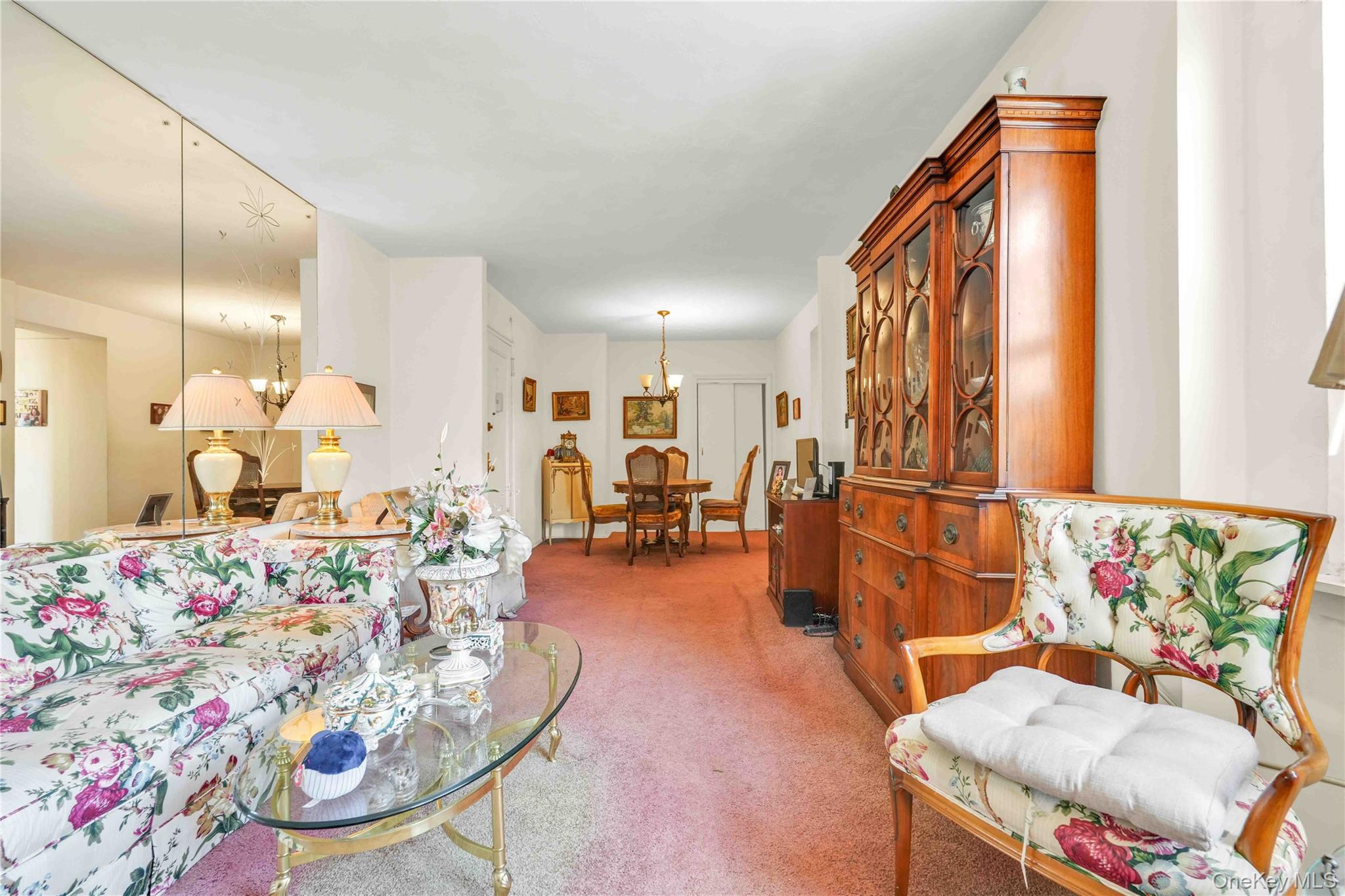 25-18 Union Street 4G