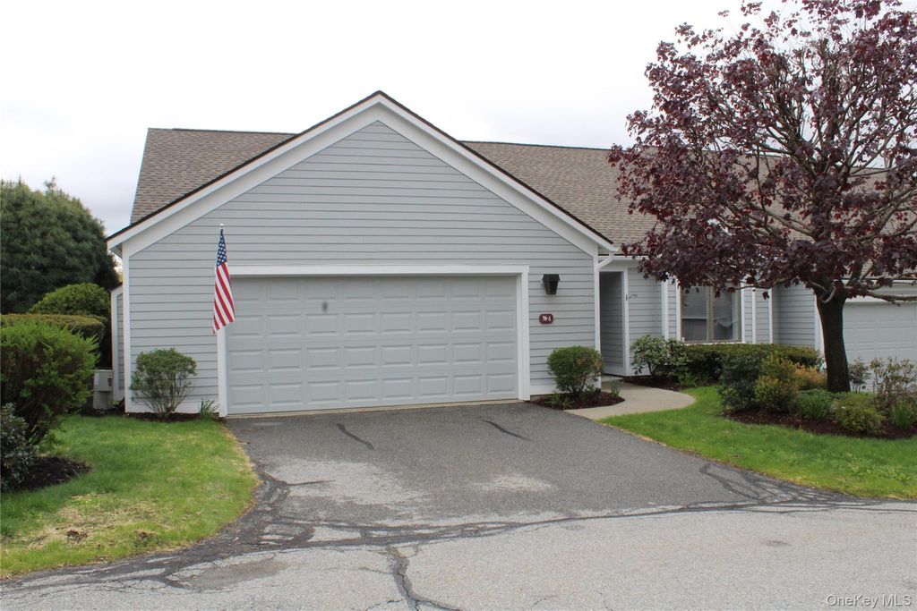 Photo of 798 Heritage Hills #A, Somers, NY 10589 (MLS # 993299)