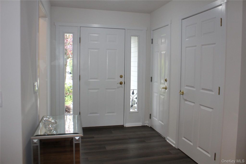 Photo of 798 Heritage Hills #A, Somers, NY 10589 (MLS # 993299)