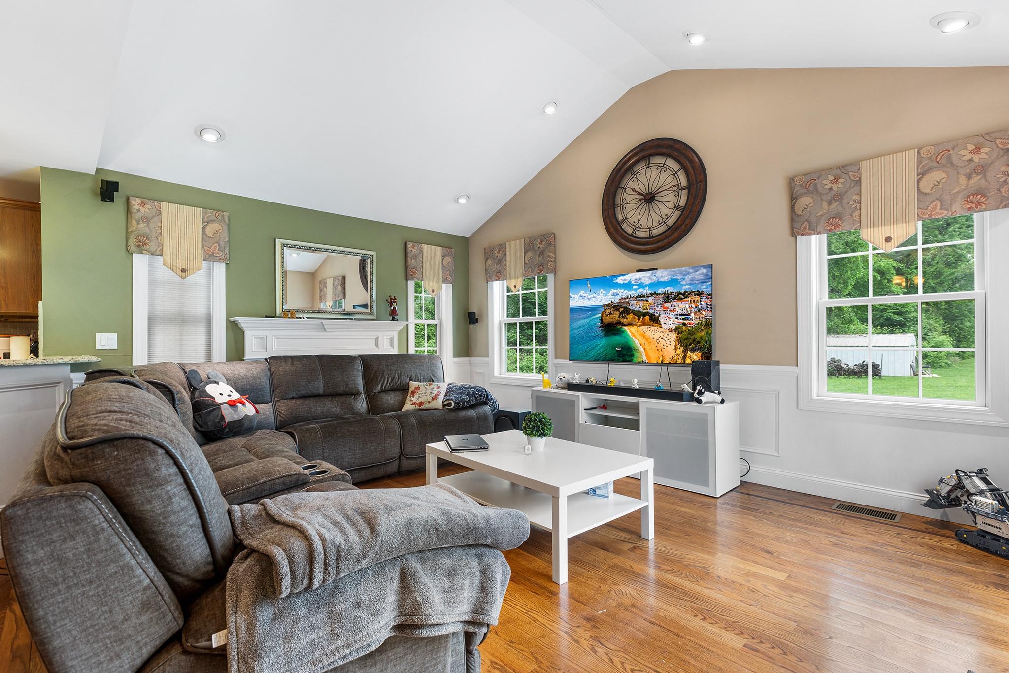 135 Ray Boulevard, Poughkeepsie, New York image 13