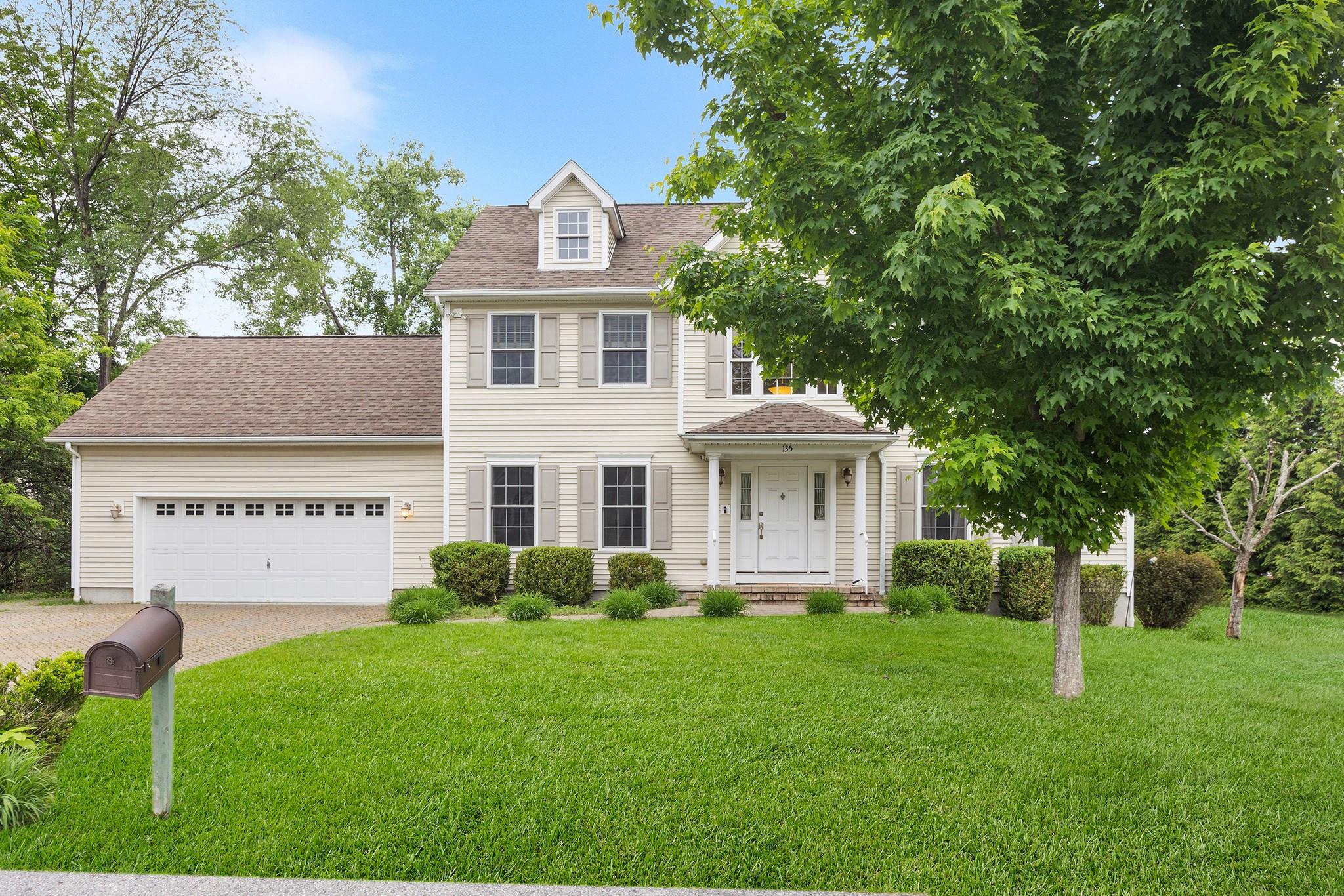 Property for Sale at Ray Boulevard, Poughkeepsie, New York - Bedrooms: 4 
Bathrooms: 3 
Rooms: 8  - $579,000