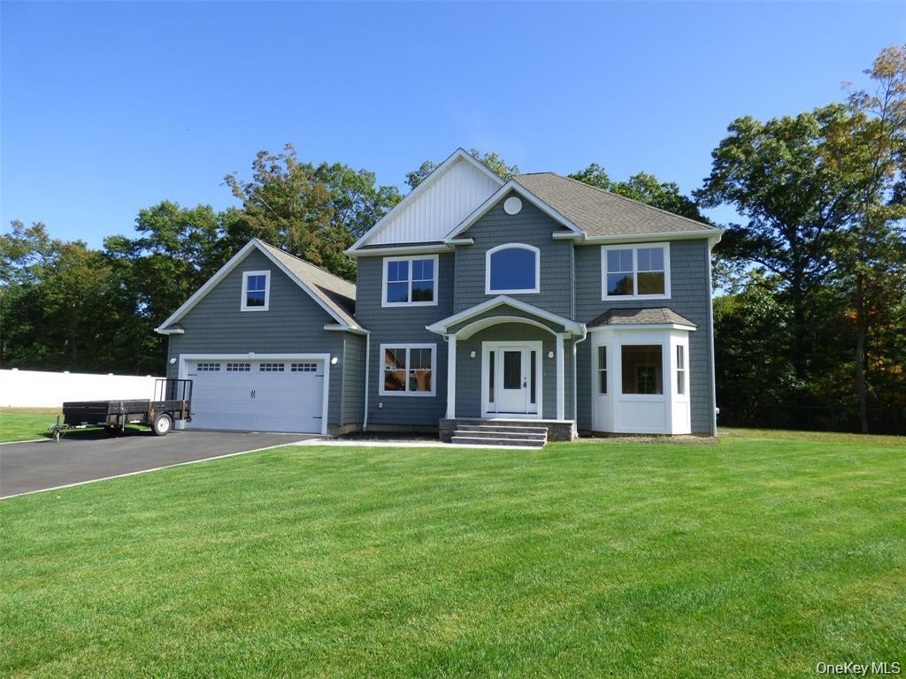 Photo of 5 Lakeland Woods Court #5, Ronkonkoma, NY 11749 (MLS # 1067500)