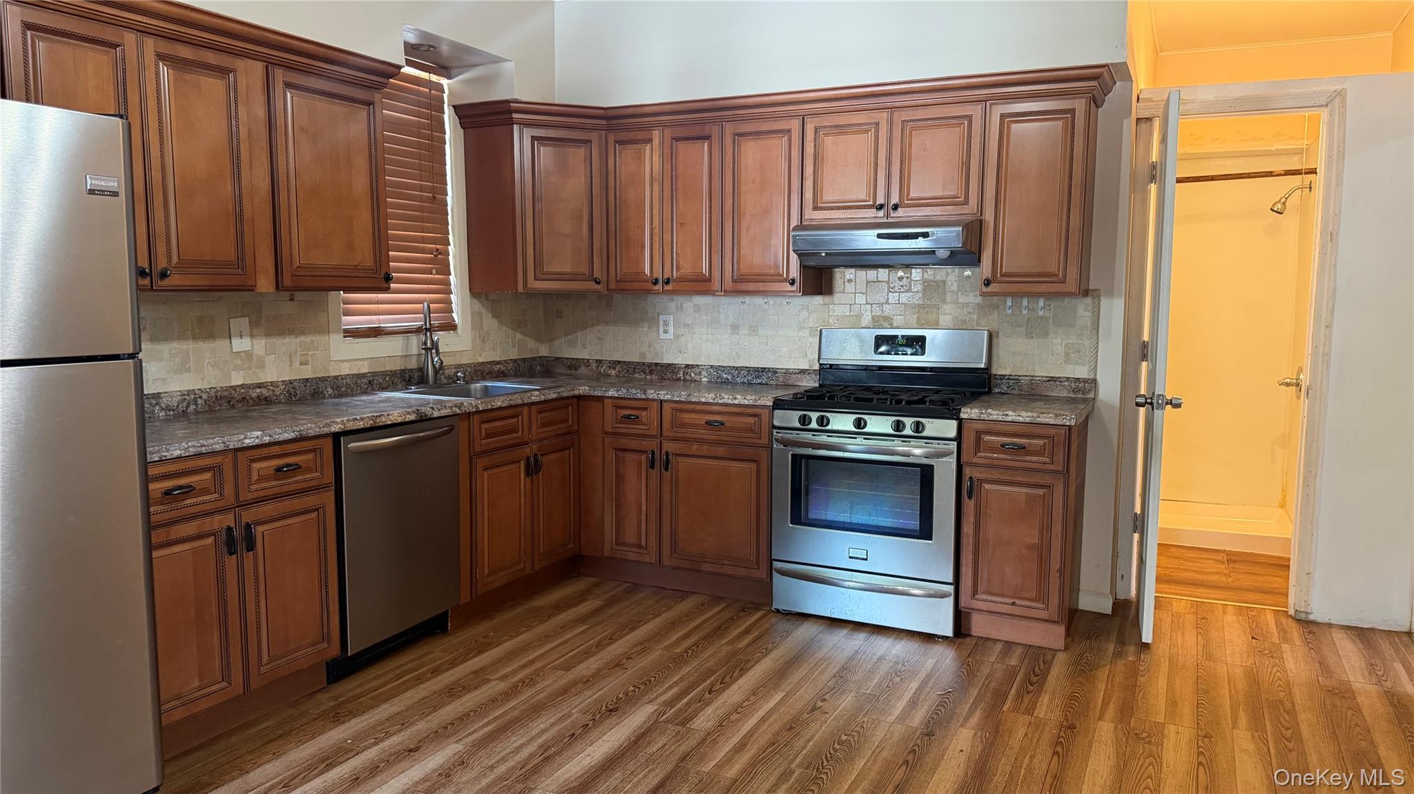 417 Baker Street B - Photo 2