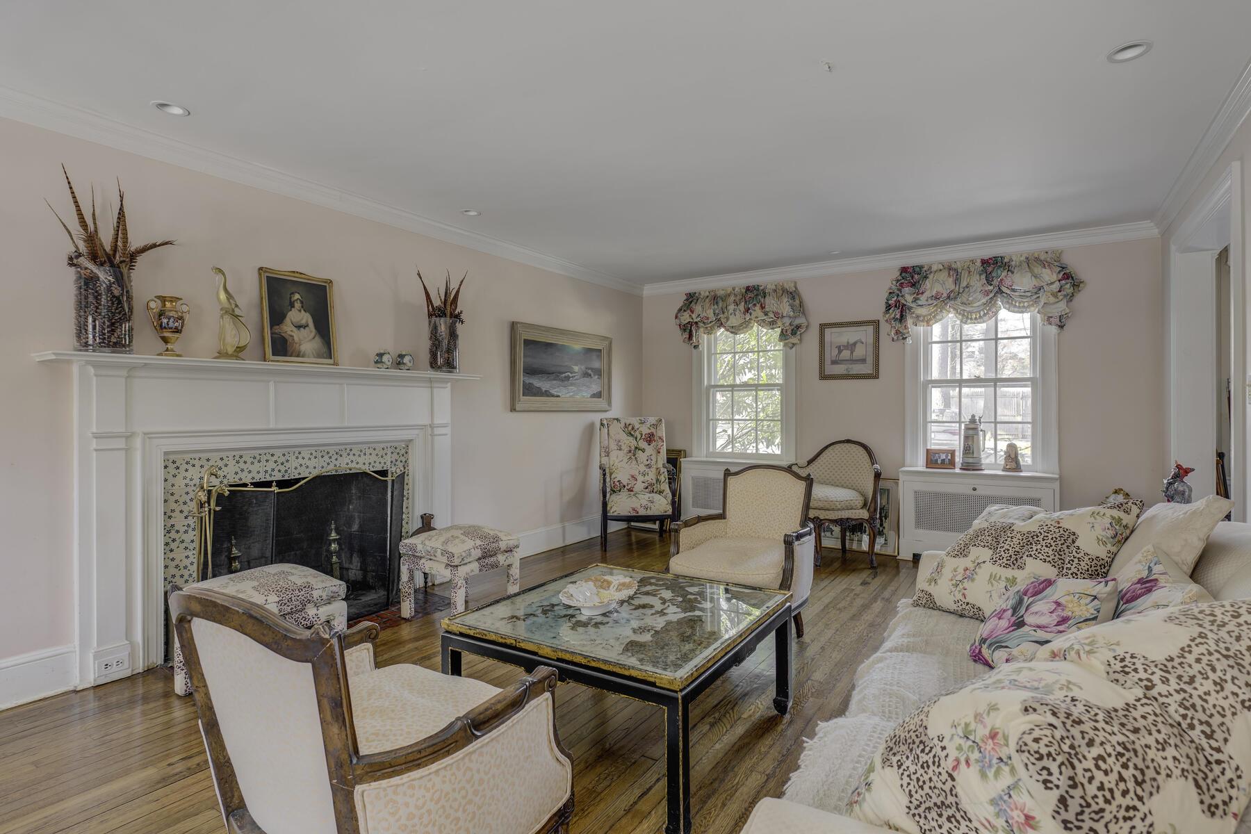 105 Walnut Road, Glen Cove, New York image 7