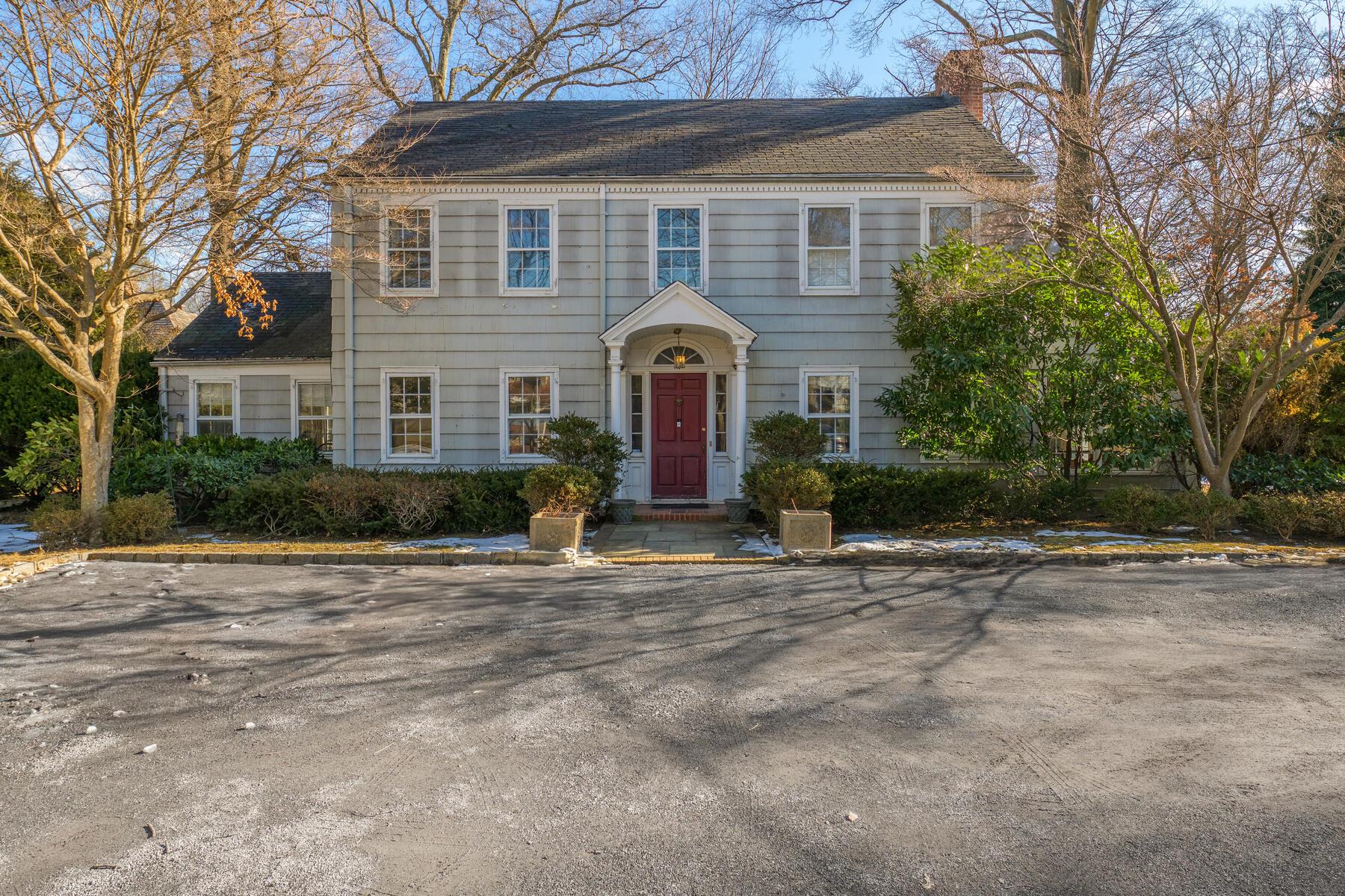 105 Walnut Road, Glen Cove, New York image 3