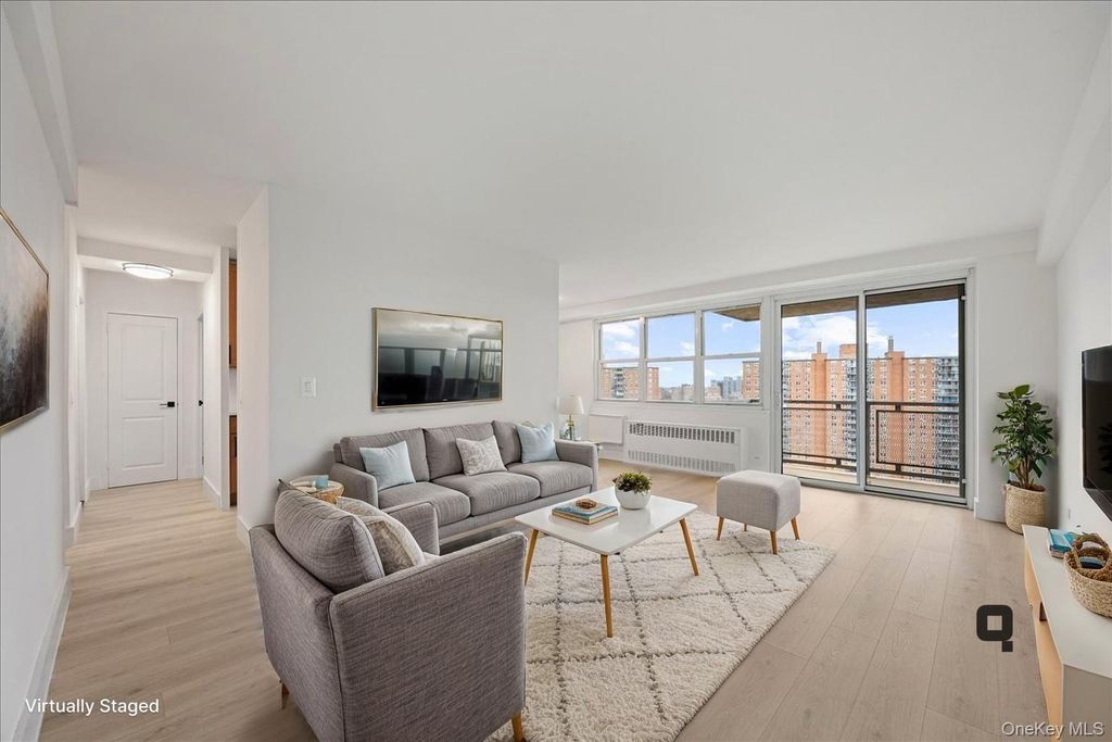 Photo of 825 Morrison Avenue #10A, Bronx, NY 10473 (MLS # 988817)