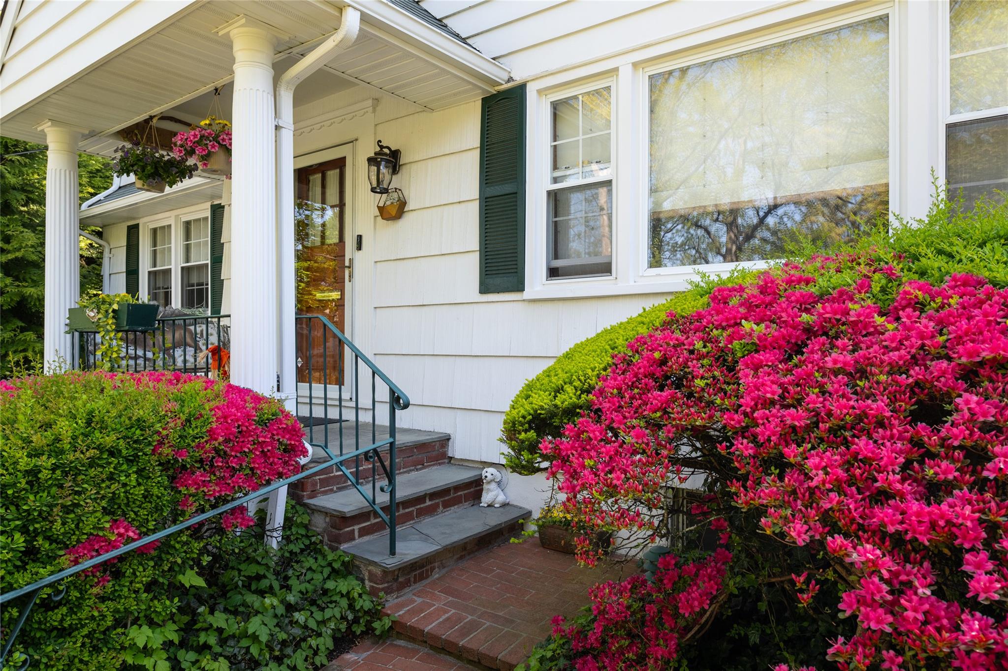 21 Pepperday Avenue, Port Washington, New York image 2