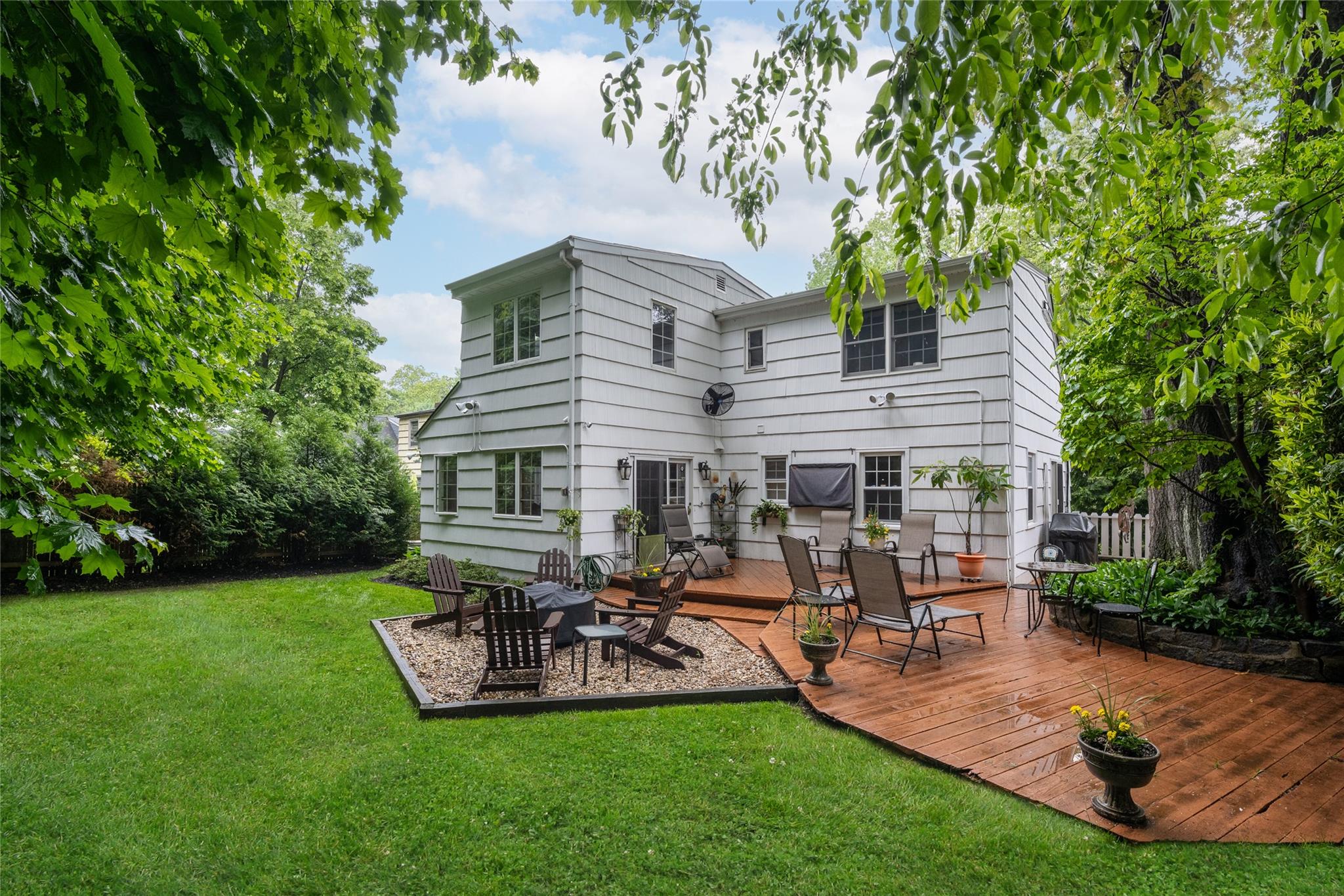 21 Pepperday Avenue, Port Washington, New York image 23
