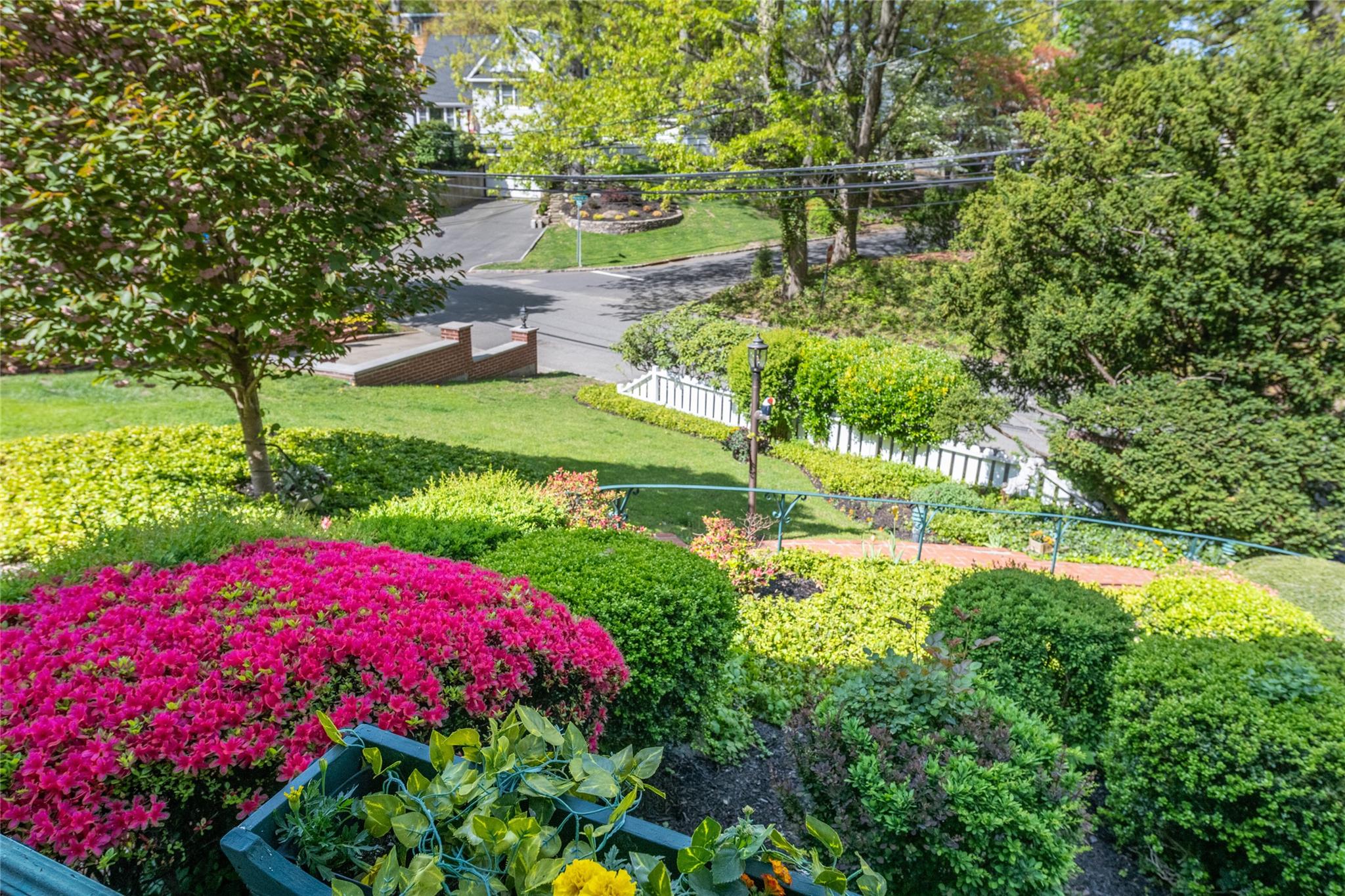 21 Pepperday Avenue, Port Washington, New York image 3