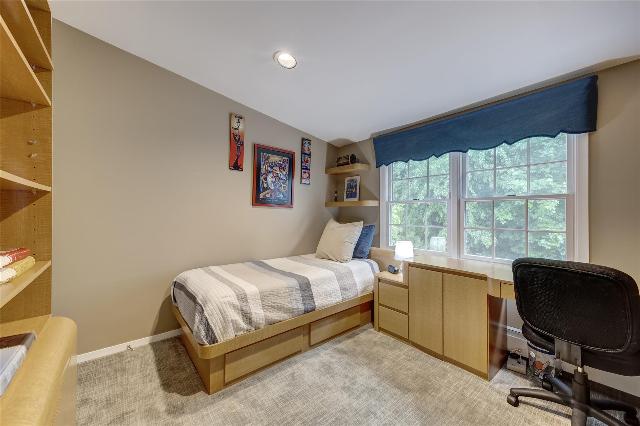 21 Pepperday Avenue, Port Washington, New York image 20