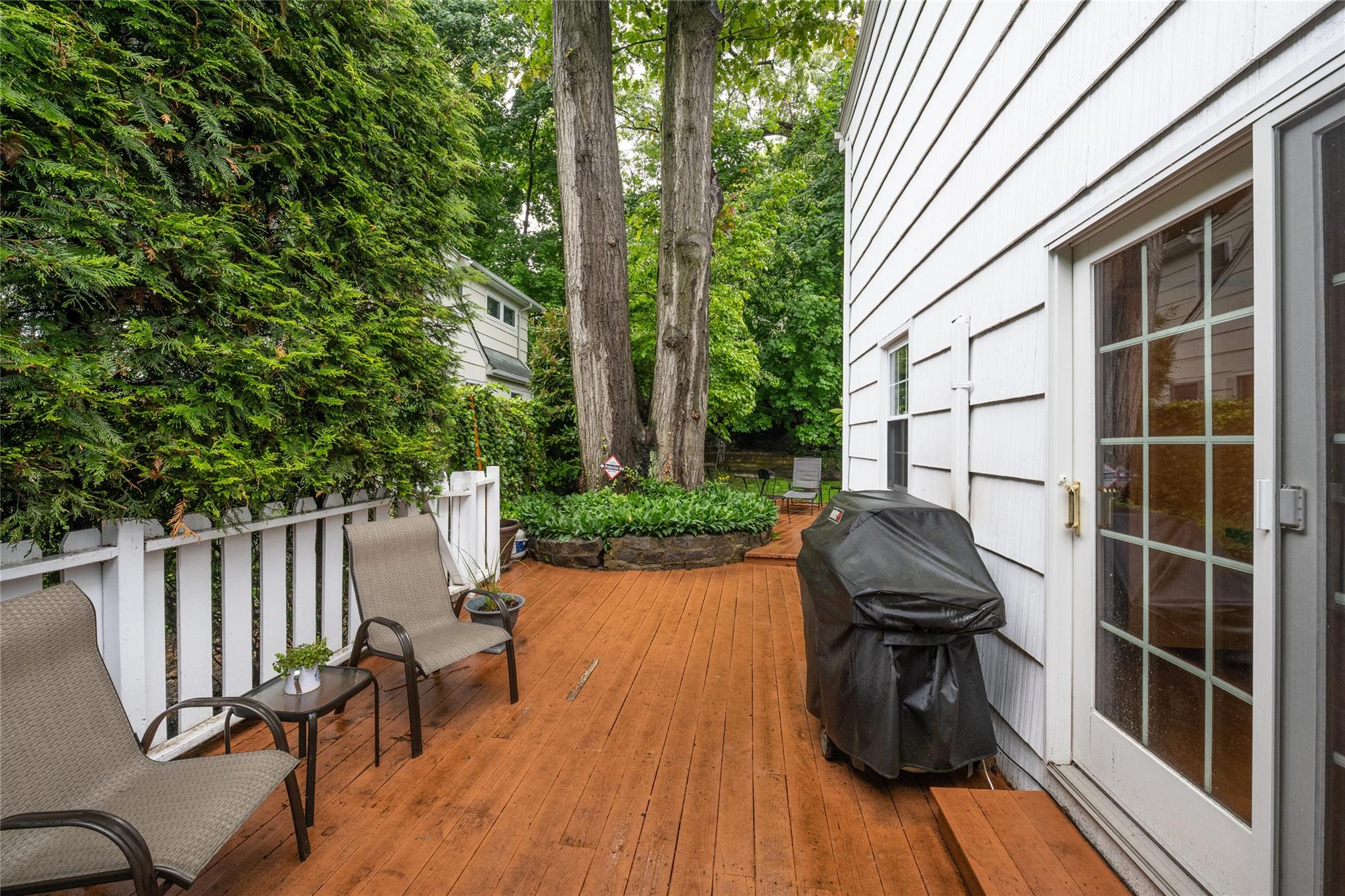 21 Pepperday Avenue, Port Washington, New York image 24