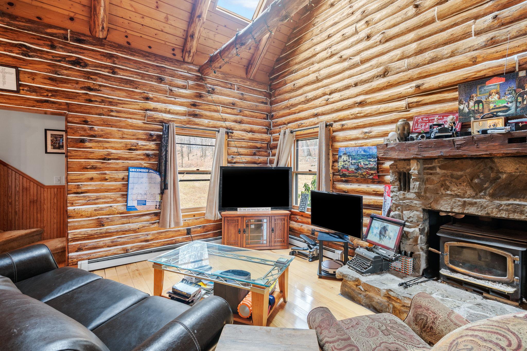 294 Comfort Trail, Montgomery, New York image 13