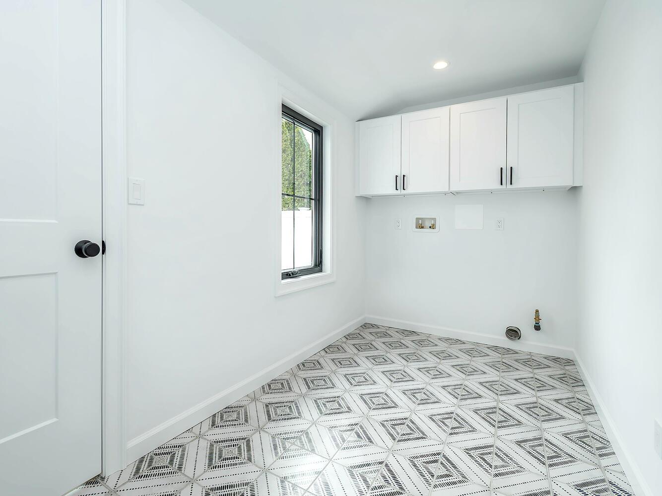 65 East Avenue, Glen Cove, New York image 12