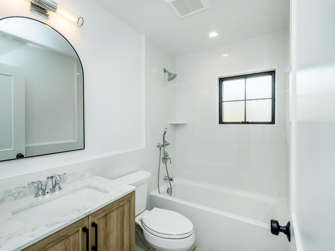 65 East Avenue, Glen Cove, New York image 13