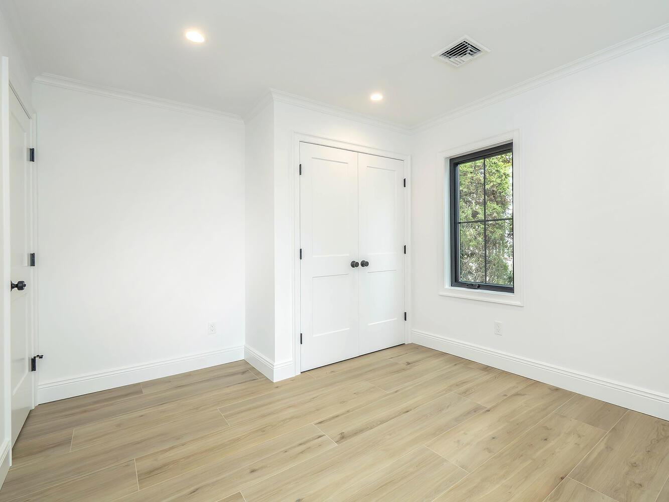 65 East Avenue, Glen Cove, New York image 17