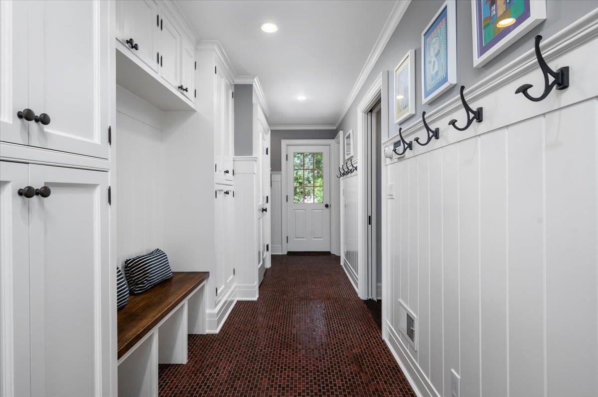 6 Shore Drive, Larchmont, Florida image 19
